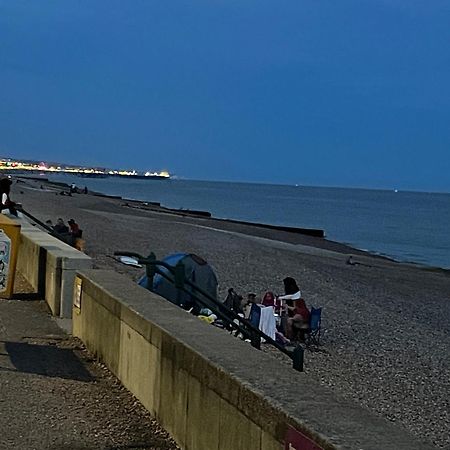 Apartmán Seascape With Outstanding Sea Views Hove Exteriér fotografie