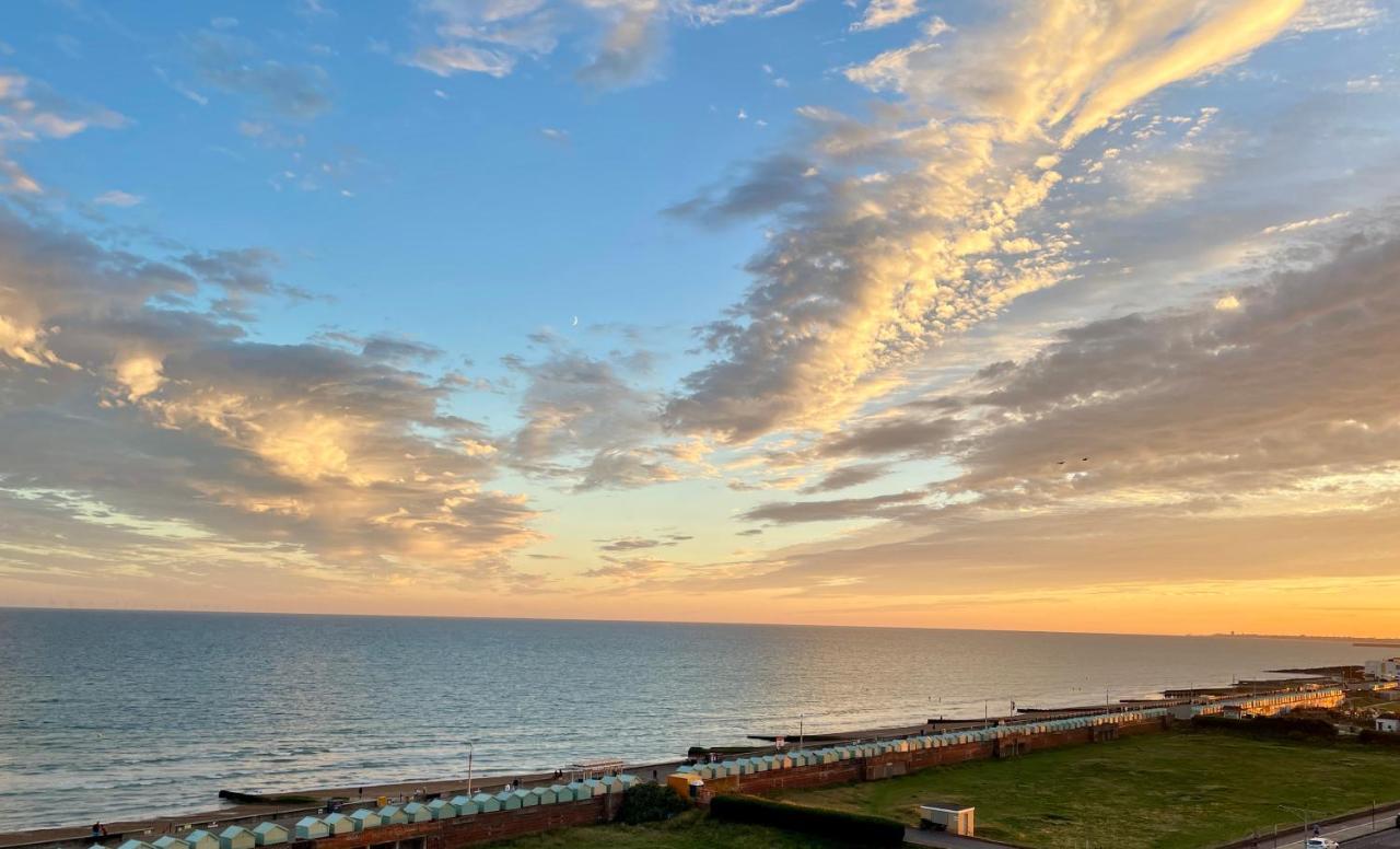 Apartmán Seascape With Outstanding Sea Views Hove Exteriér fotografie